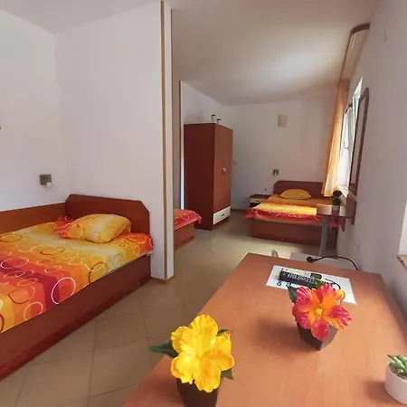 Guest house Dom Zaharievi Byala (Varna)