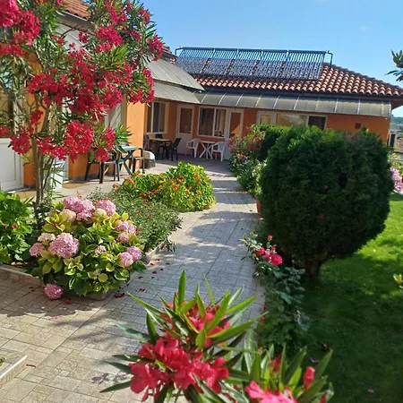 Dom Zaharievi * Byala (Varna)