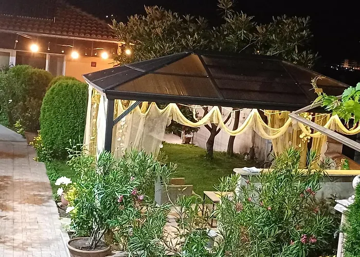 Dom Zaharievi Byala (Varna)